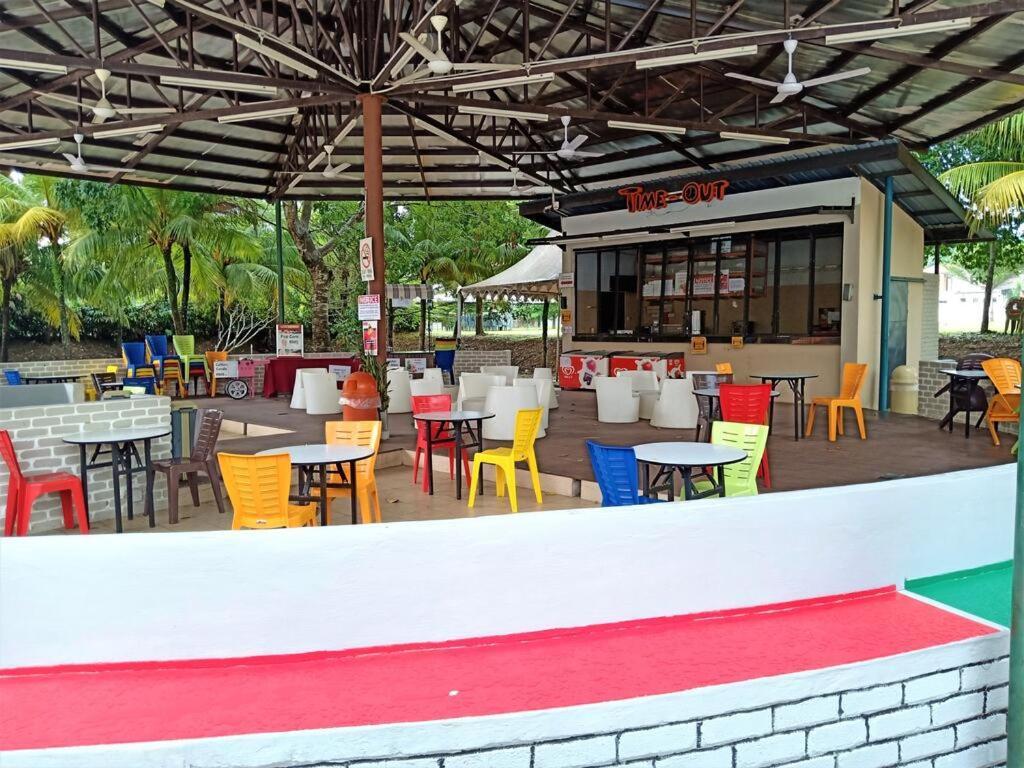 Melaka Top Largest Waterpark Resort - By Youbnb Homestay Melaka Esterno foto