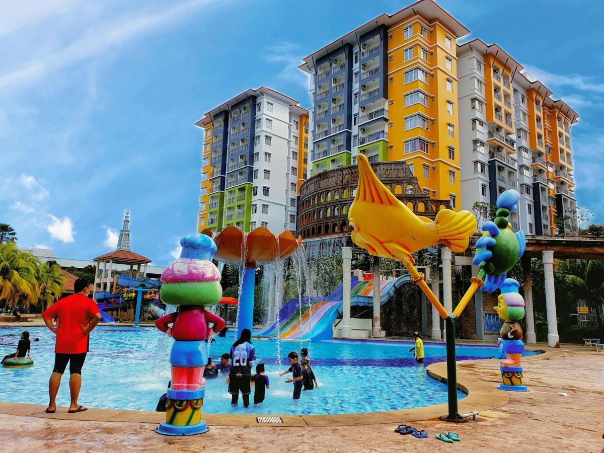 Melaka Top Largest Waterpark Resort - By Youbnb Homestay Melaka Esterno foto