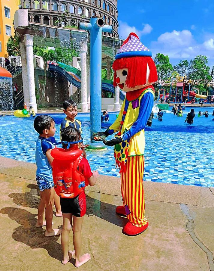 Melaka Top Largest Waterpark Resort - By Youbnb Homestay Melaka Esterno foto