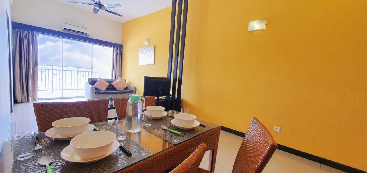 Melaka Top Largest Waterpark Resort - By Youbnb Homestay Melaka Esterno foto