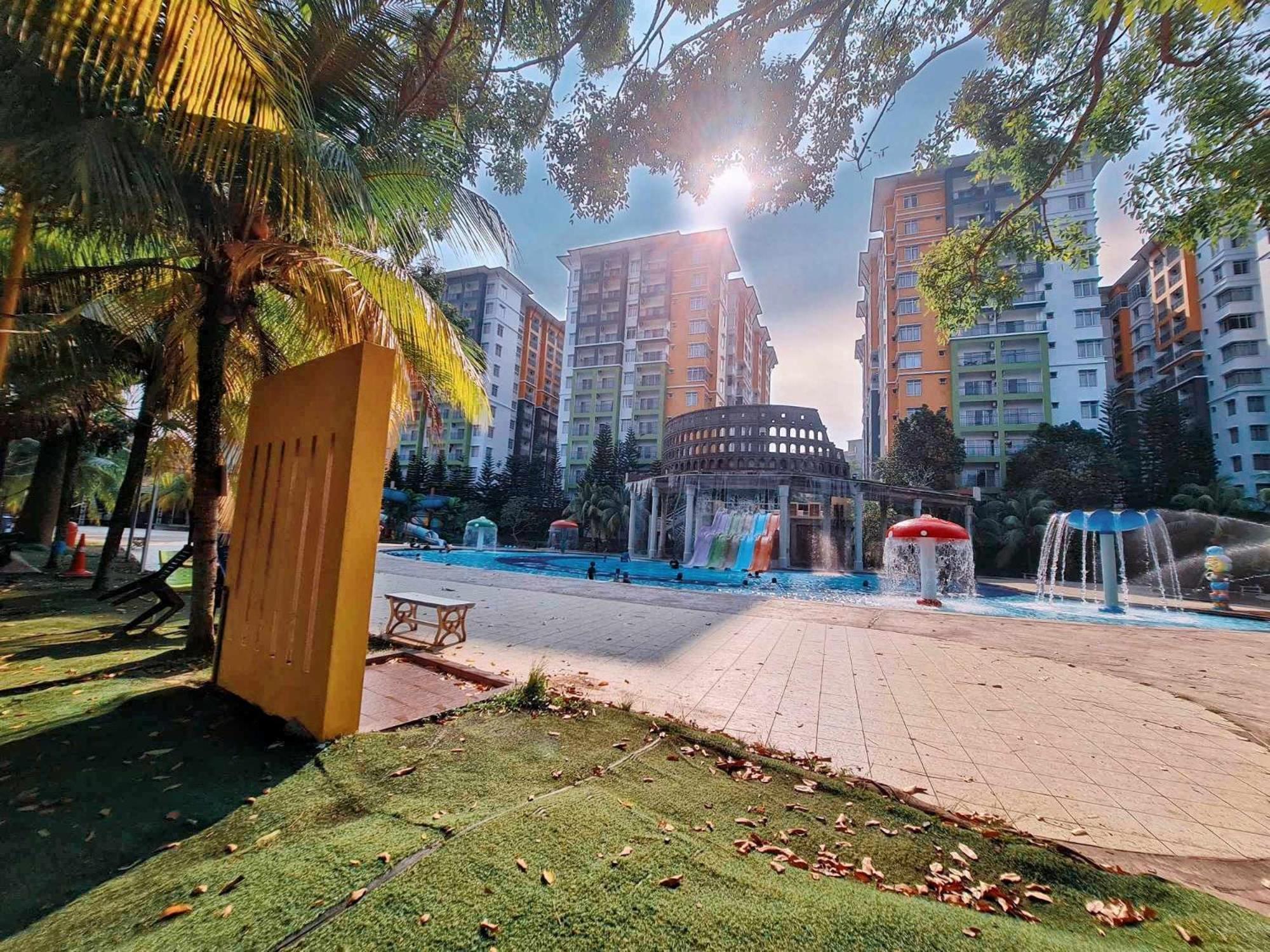 Melaka Top Largest Waterpark Resort - By Youbnb Homestay Melaka Esterno foto