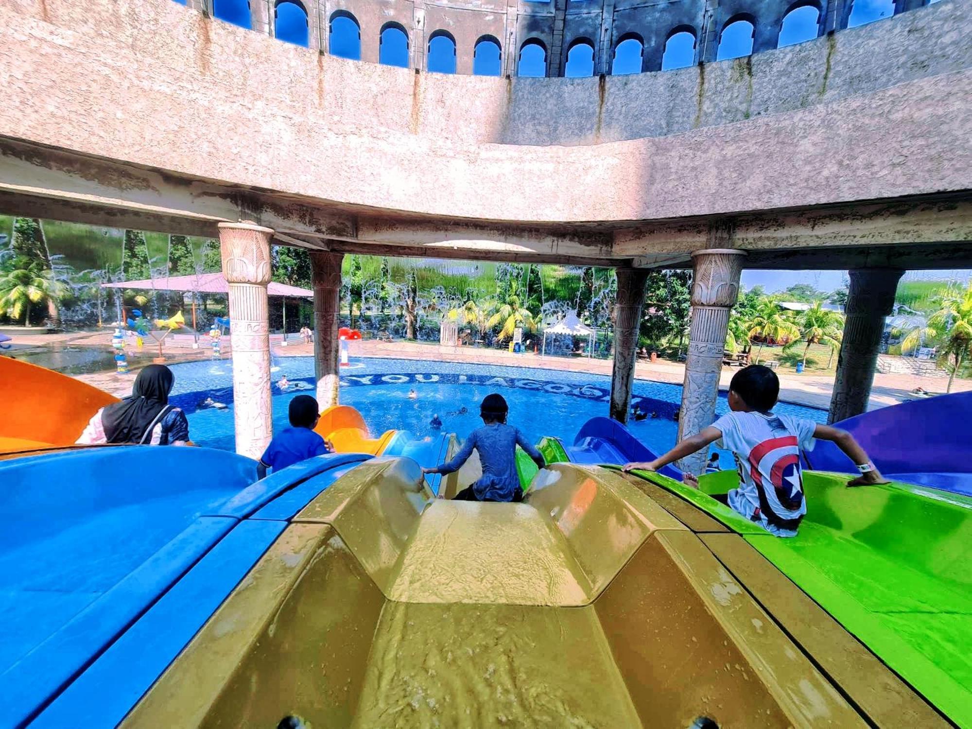 Melaka Top Largest Waterpark Resort - By Youbnb Homestay Melaka Esterno foto